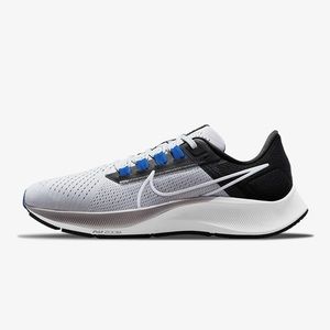 Nike Pegasus 38 Size 12 Men.  Gray / White.  Great condition.